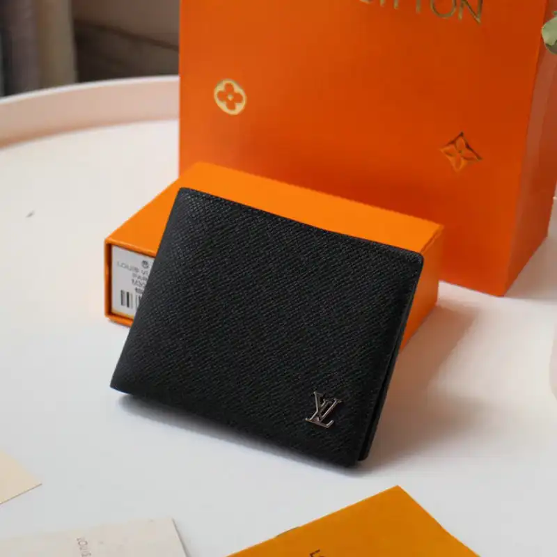 LV Bag 2208DJ0033