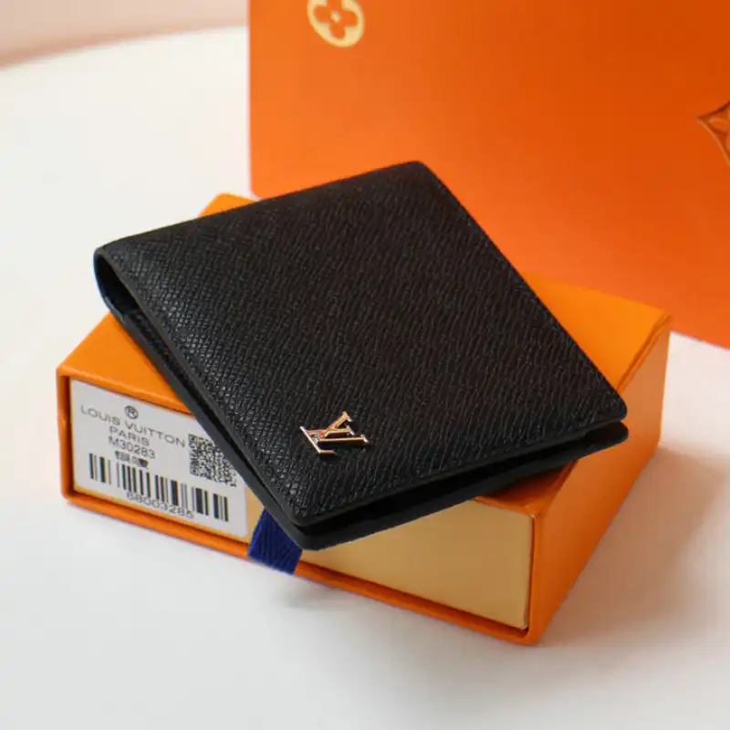 LV Bag 2208DJ0033