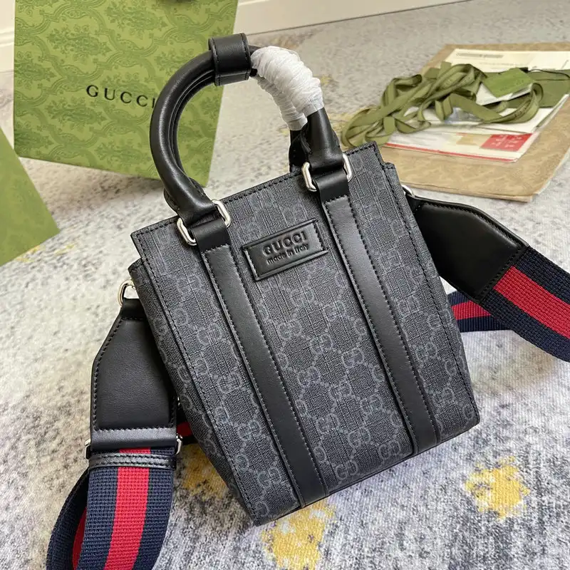 G*u*i bag 2208dj0037