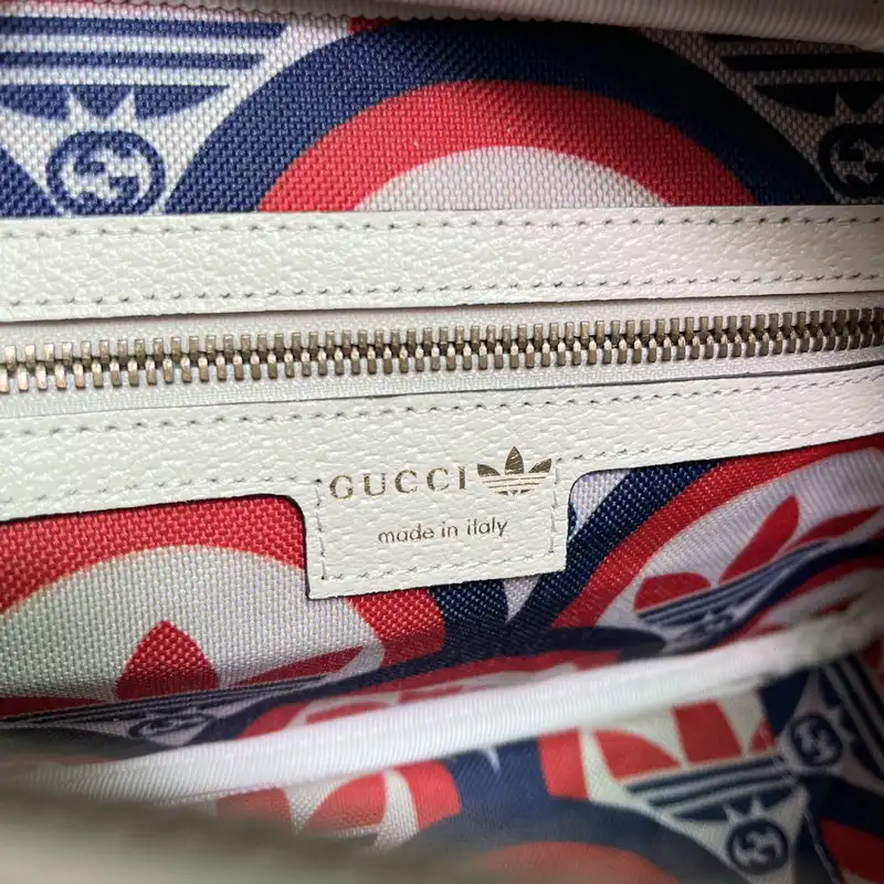 G*u*i bag 2208dj0039