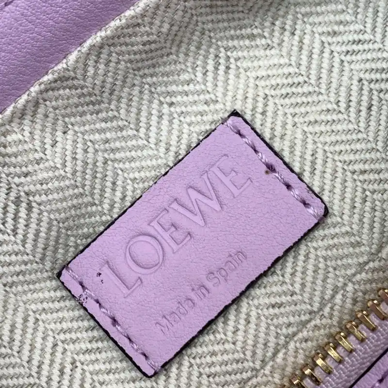 Loewe Bag 2209SW0007