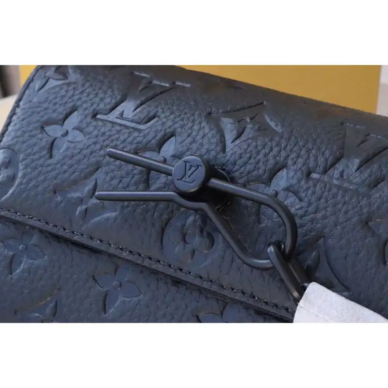 LV Bag 2210DJ0007