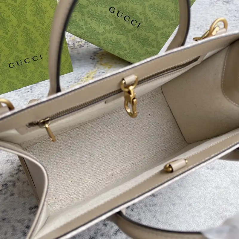 G*u*i bag 2210dj0026