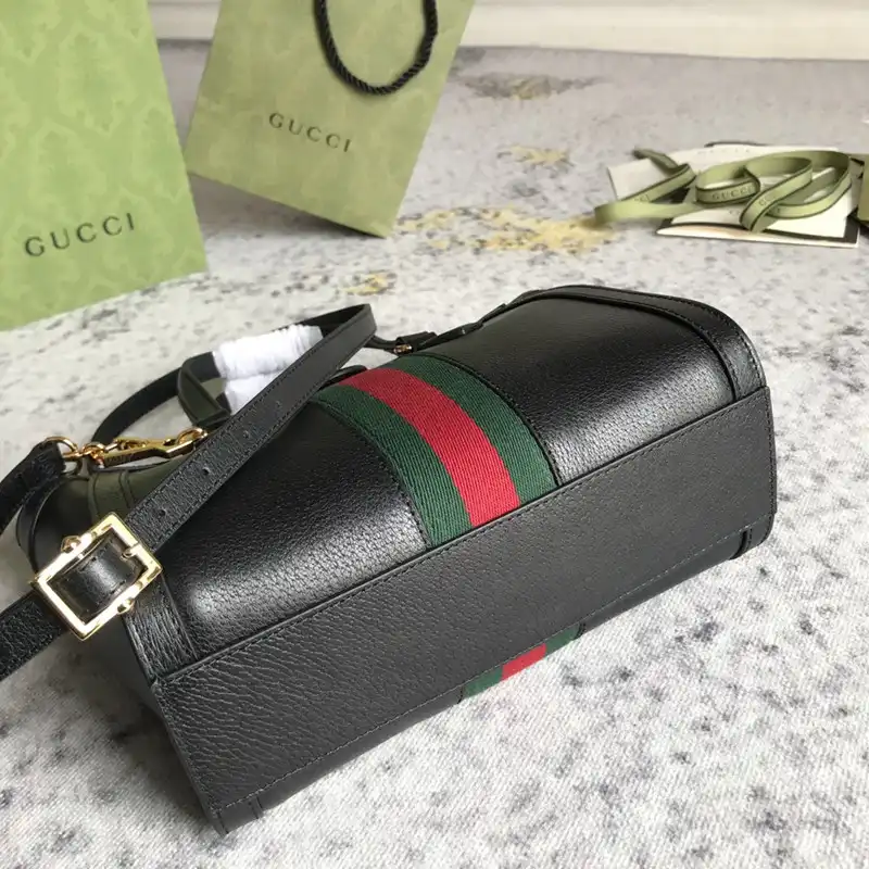 G*u*i bag 2210dj0030