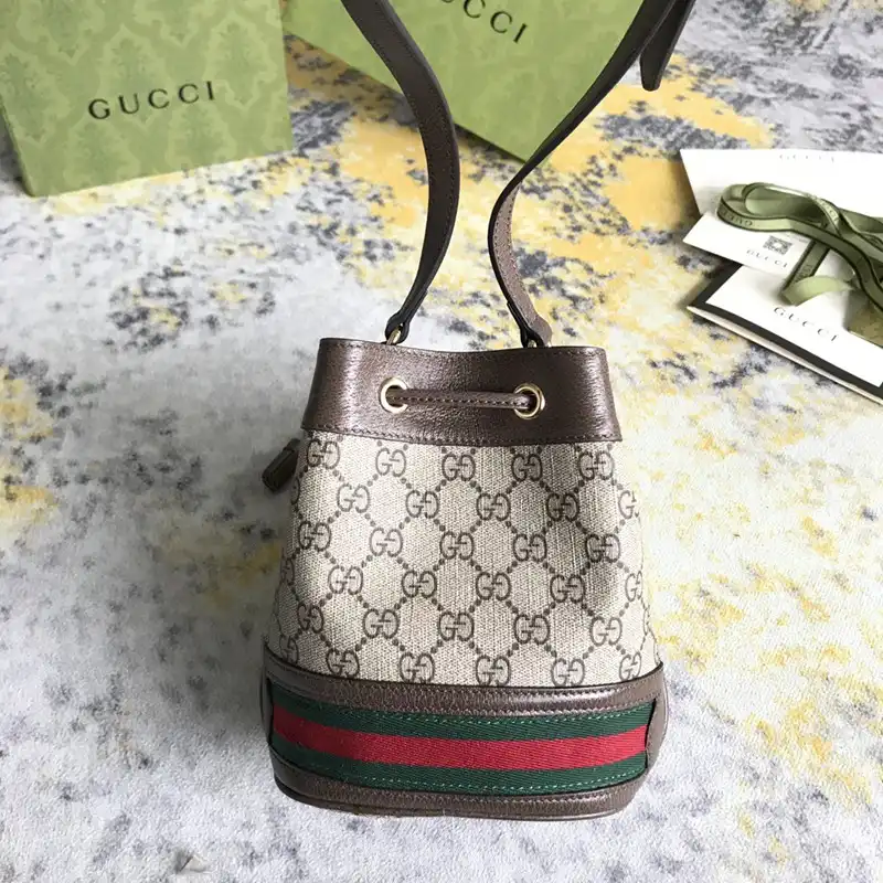 G*u*i bag 2210dj0034