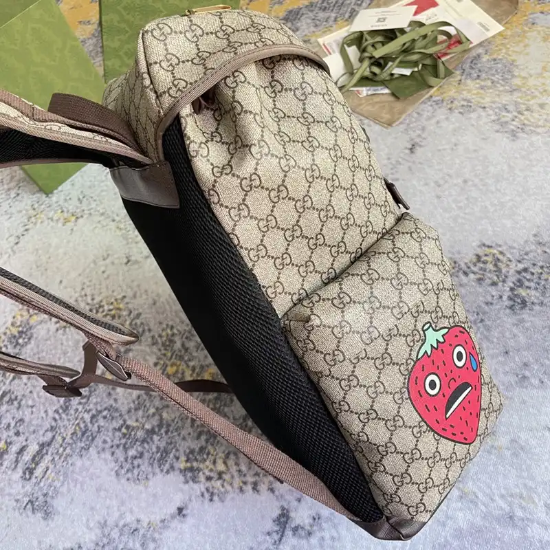 G*u*i bag 2210dj0037