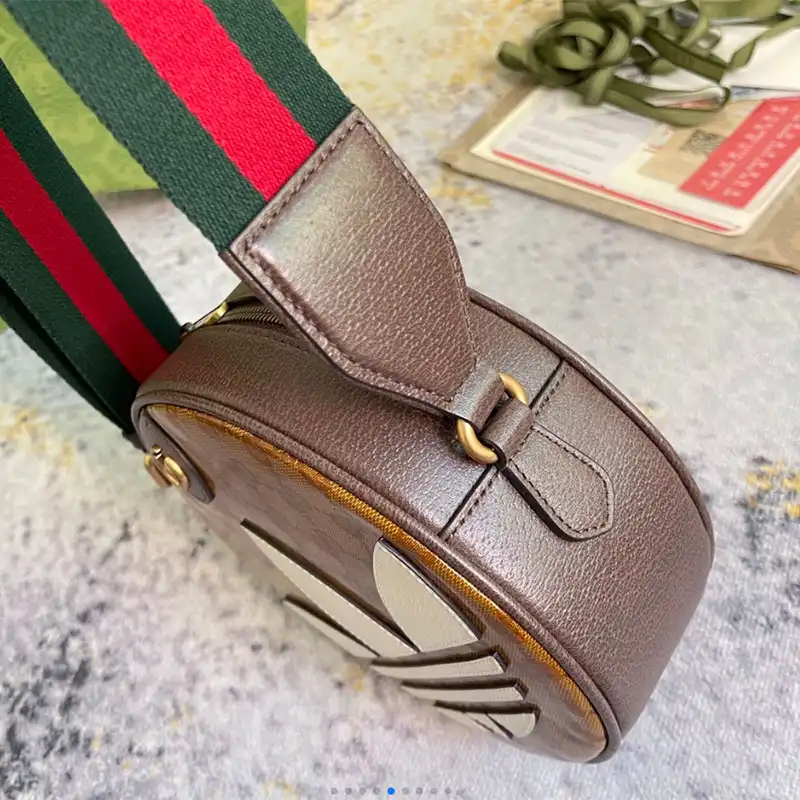 G*u*i bag 2210ht0001