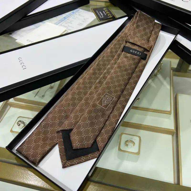 TIES Tie 2210WH0236