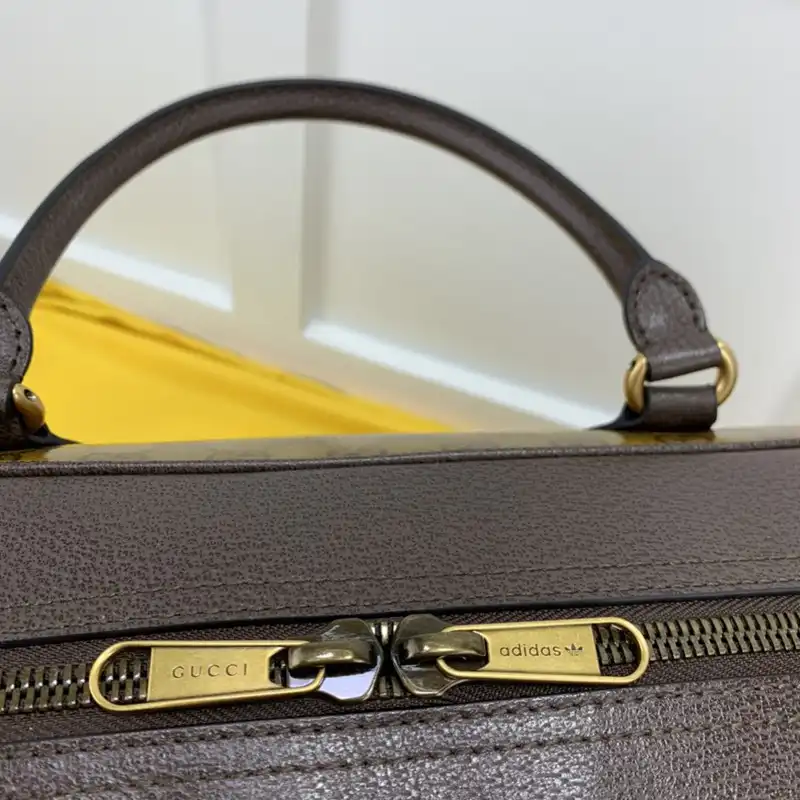 G*u*i bag 2210ya0062