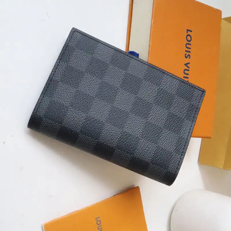 LV Bag 2211DJ0034