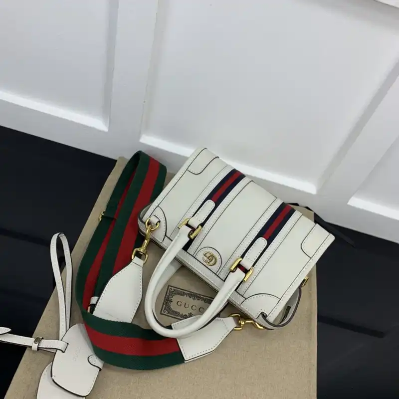 G*u*i bag 2211ya0022