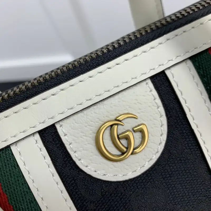 G*u*i bag 2211ya0024