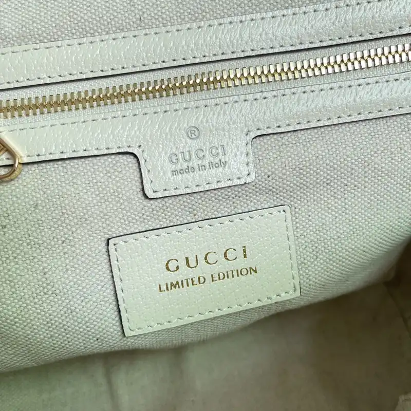 G*u*i bag 2212dj0024