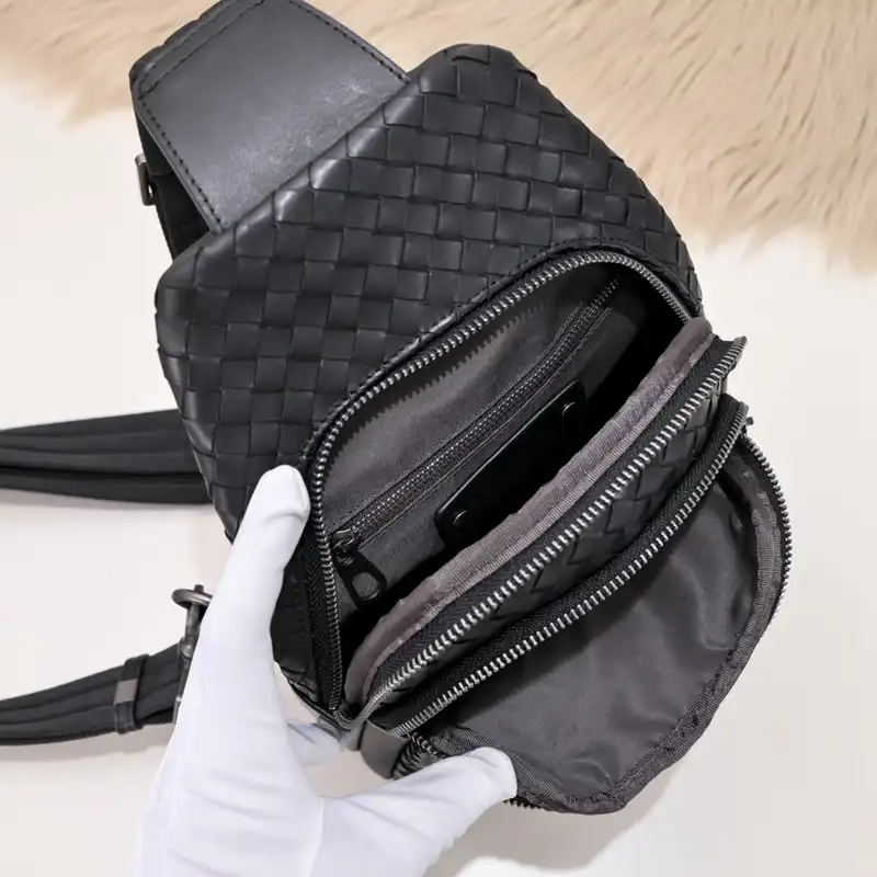 b0tte*a Ven*ta bag 2212yz0056