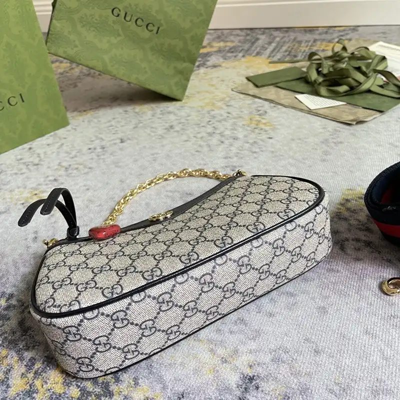 G*u*i bag 2301dj0007