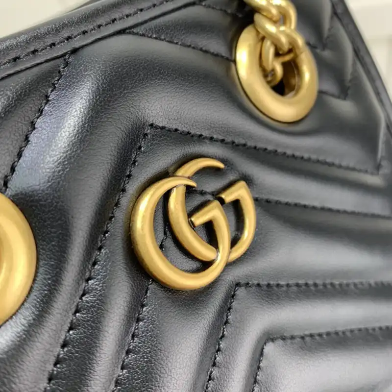 G*u*i bag 2301ya0002