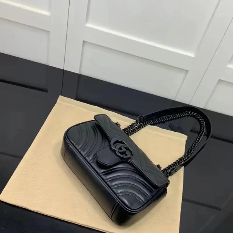 G*u*i bag 2303ht0001