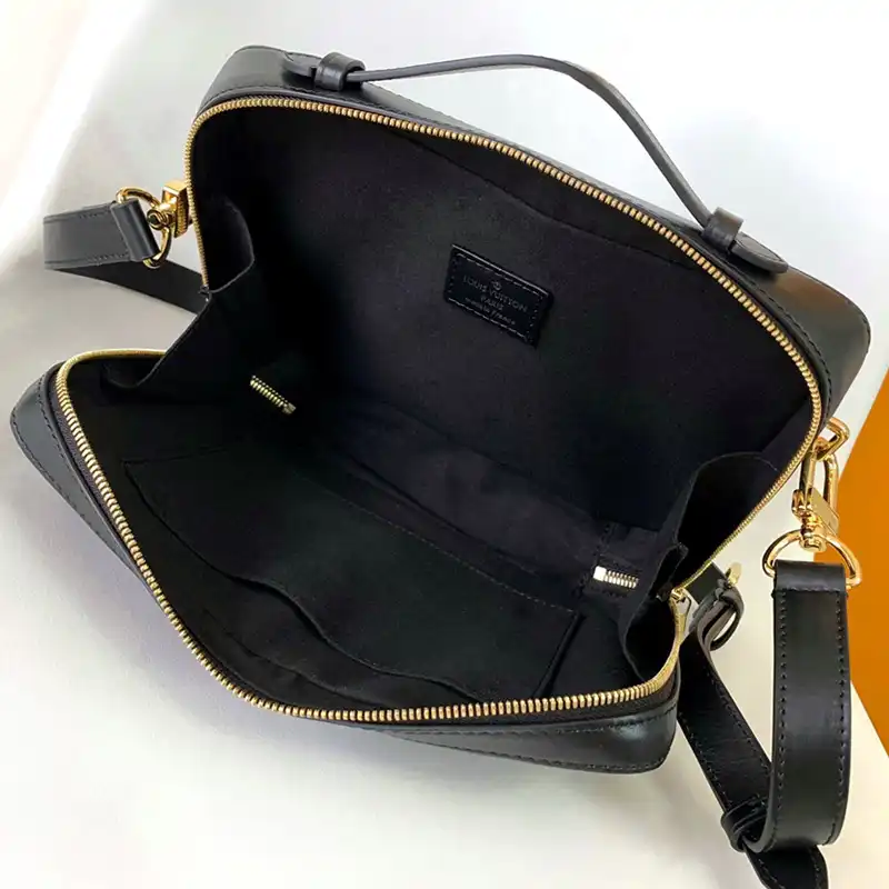 LV Bag 2304DJ0046