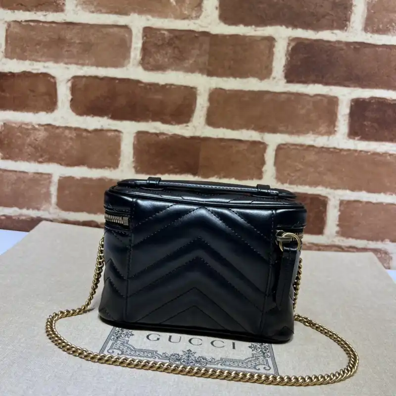 G*u*i bag 2304ya0085