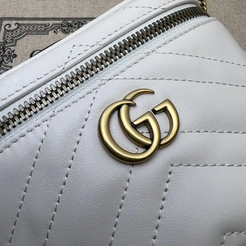 G*u*i bag 2304ya0087
