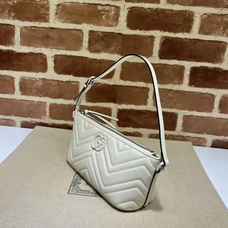 G*u*i bag 2304ya0091