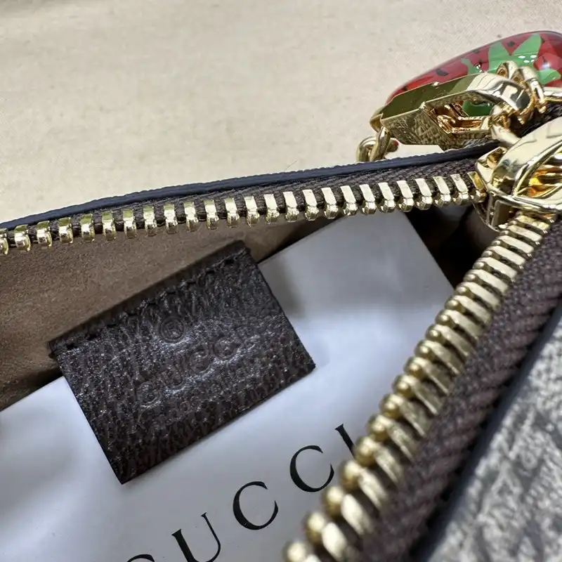 G*u*i bag 2304ya0114