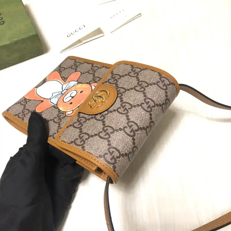 G*u*i bag 2304ya0139