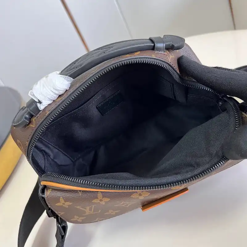 LV Bag 2306YA0023