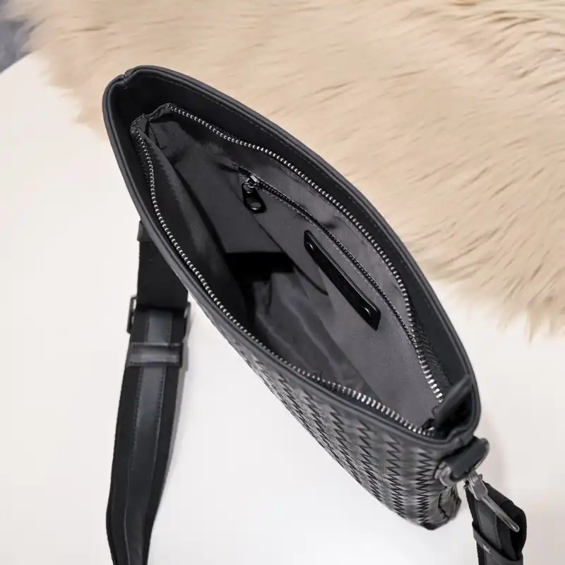 b0tte*a Ven*ta bag 2306yz0041
