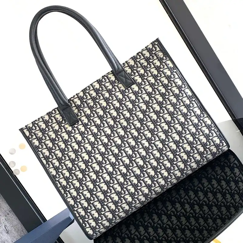 Dio Bag 2309YA0081