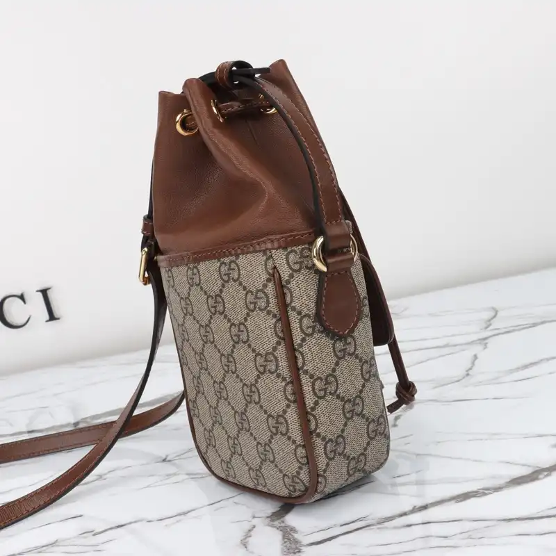G*u*i bag 2309ya0174