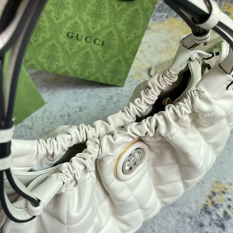 G*u*i bags 2312ya0147