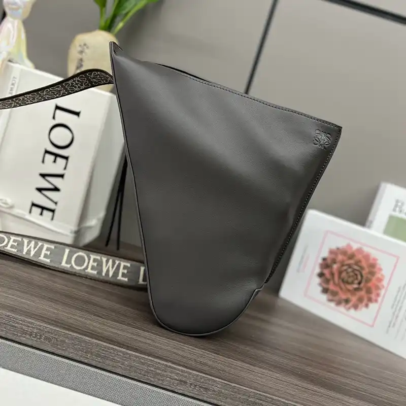 Loewe Bags 2404YA0083