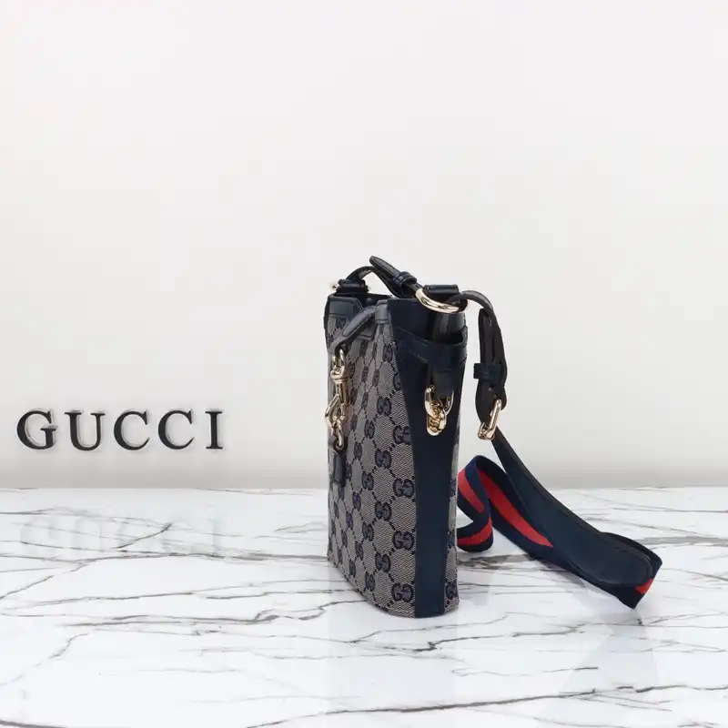 G*u*i bags 2405ya0109