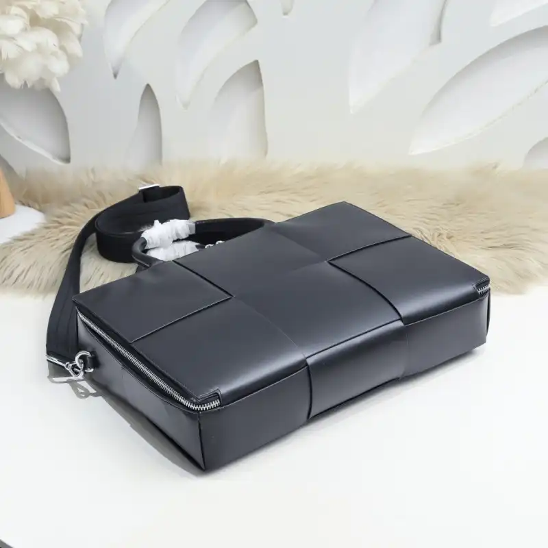 b0tte*a Ven*ta bags 2406ya0001