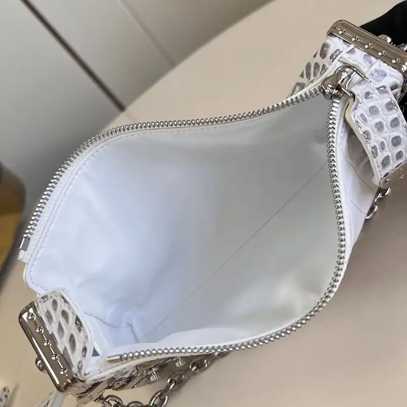 G*u*i bags 2407ya0179