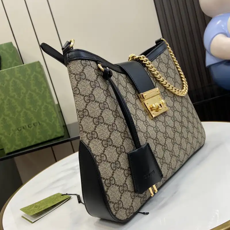 G*u*i bags 2407yz0194