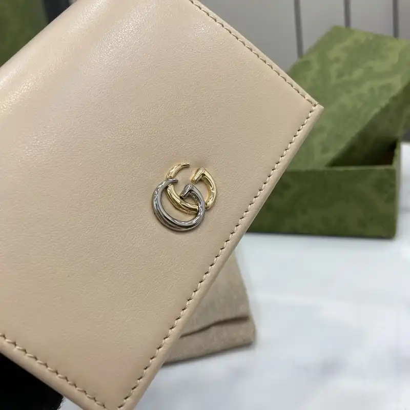 G*u*i bags 2407yz0254