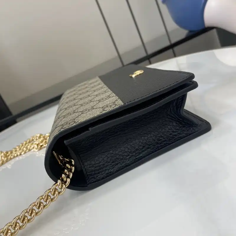G*u*i bags 2407yz0260