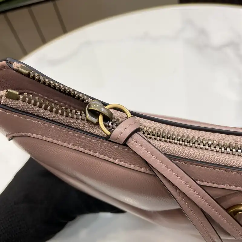 G*u*i bags 2407yz0270