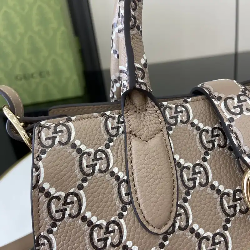 G*u*i bags 2408ya0025