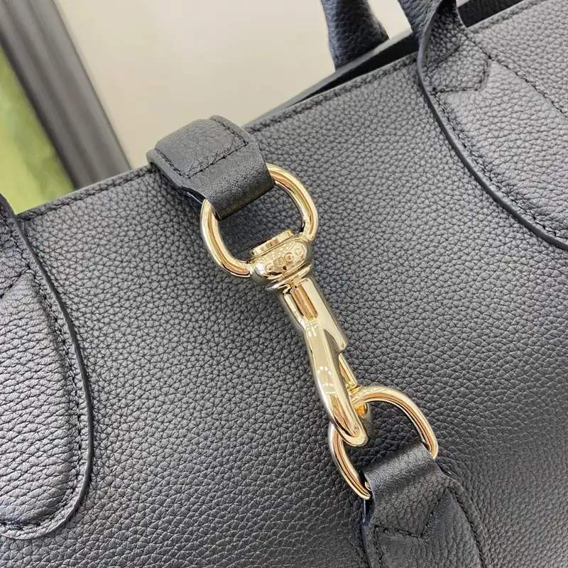 G*u*i bags 2408ya0030