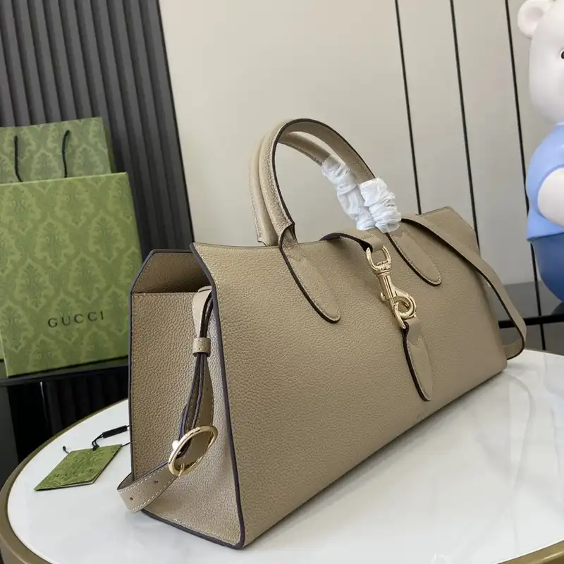 G*u*i bags 2408ya0032