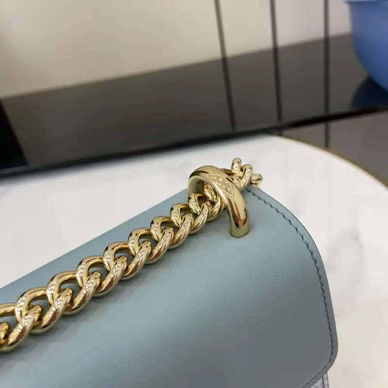 G*u*i bags 2408ya0043