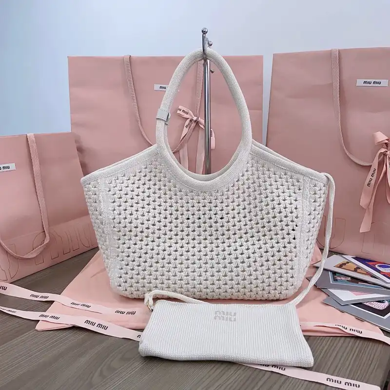 G*u*i bags 2408ya0050