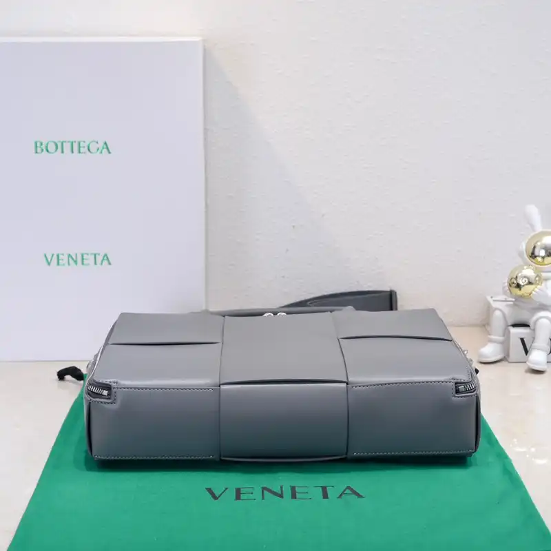 b0tte*a Ven*ta bags 2409sf0055