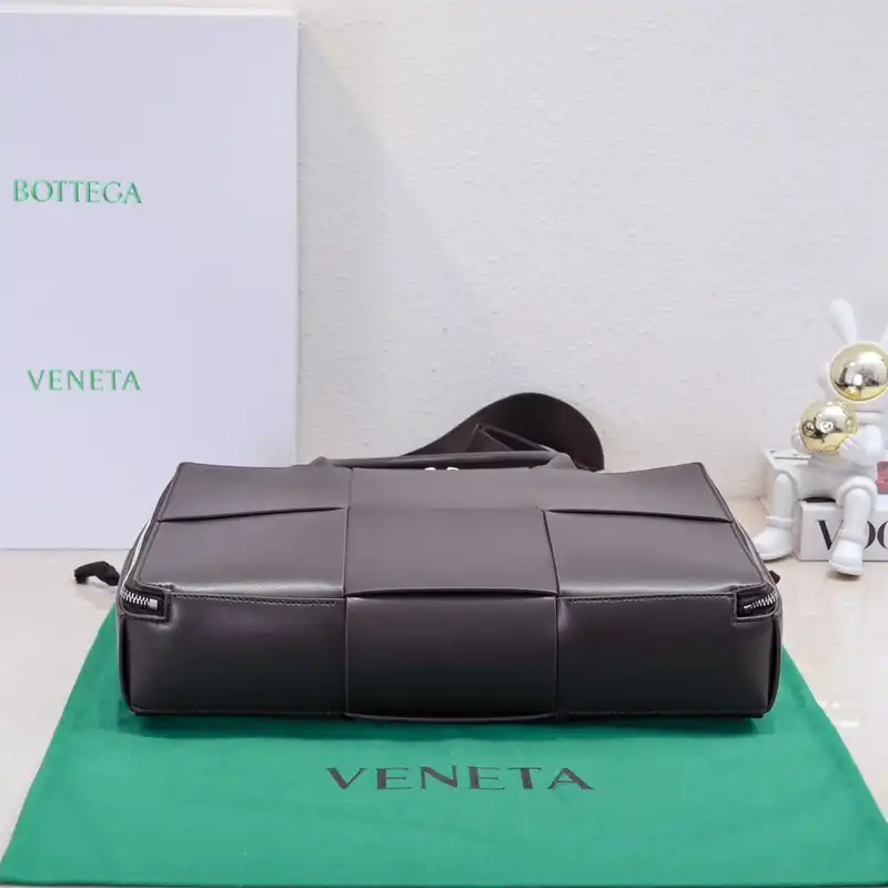 b0tte*a Ven*ta bags 2409sf0056
