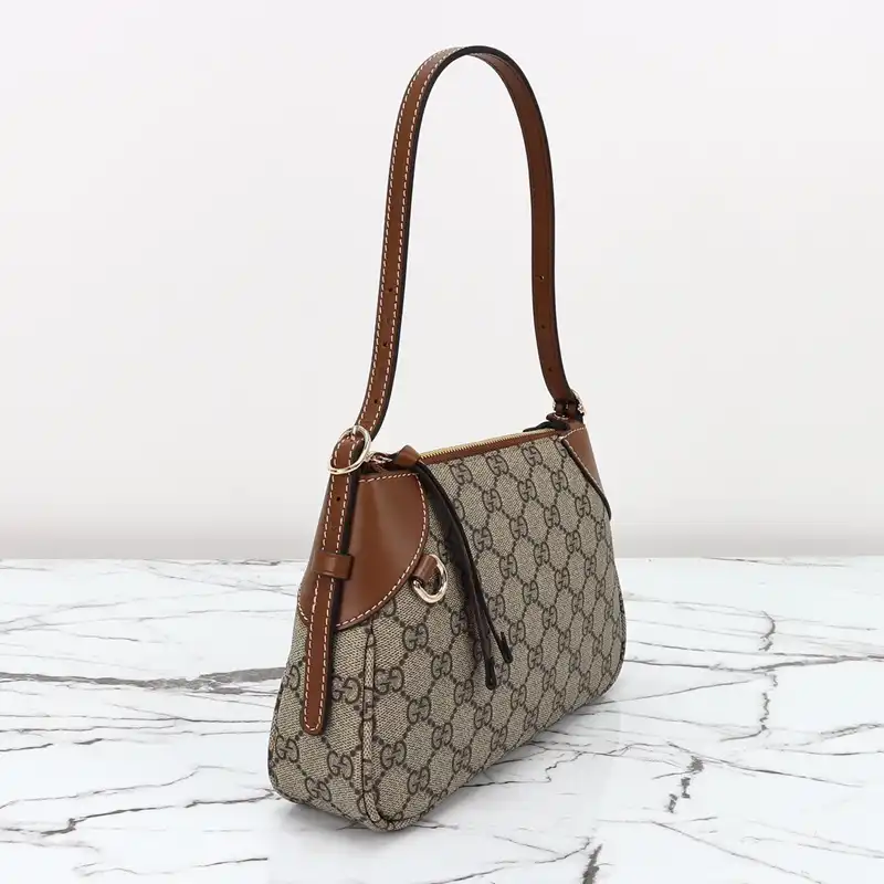 G*u*i bags 2409ya0026