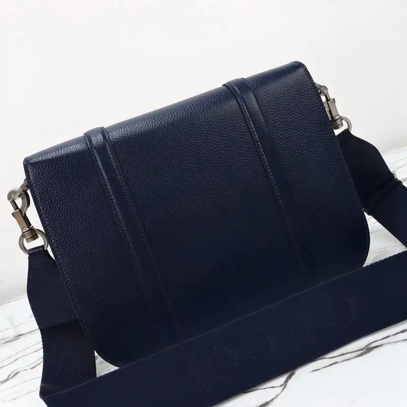 G*u*i bags 2410ya0188