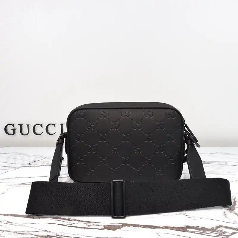 G*u*i bags 2410ya0191